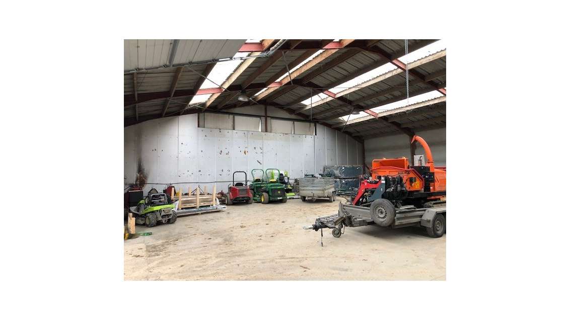 À louer entrepôt de 500m² à Arques