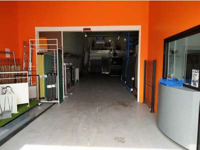 À louer entrepôt de 240m² à Avignon