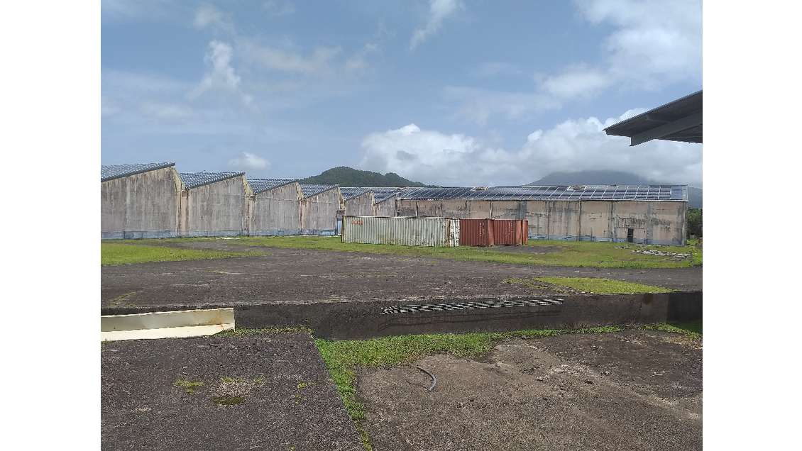 A louer local industriel de 8500m² en Martinique