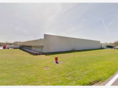 Location entrepôt 6165m² à Roye