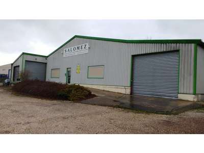 Location Locaux d'activités - Entrepôts à Toucy