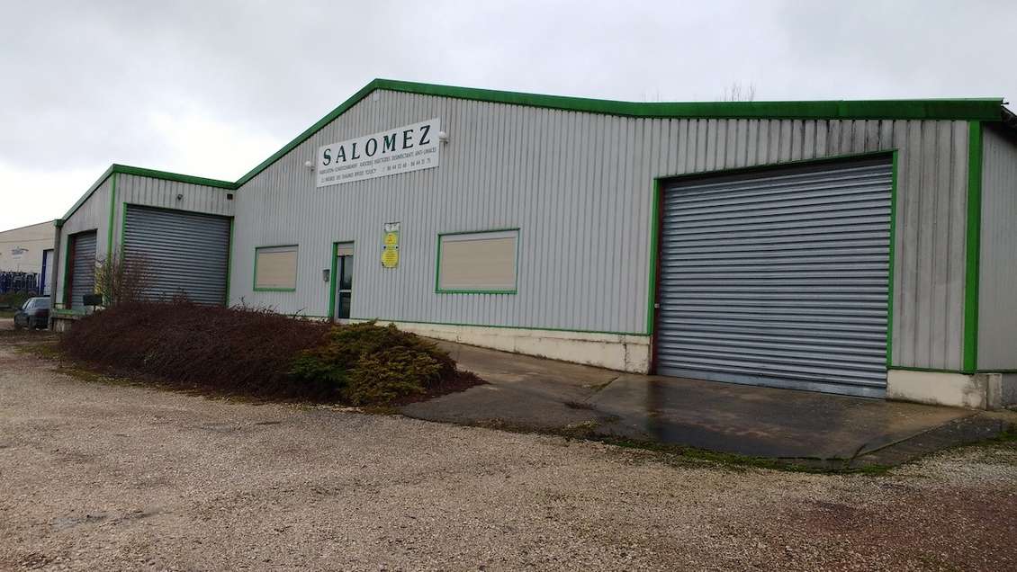 Location entrepôt surface de 1 000m² à Toucy