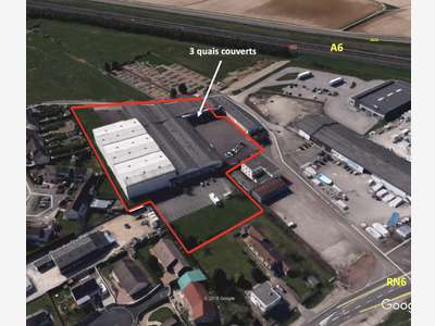 Entrepôts de 6 000m² à louer à Champforgeuil