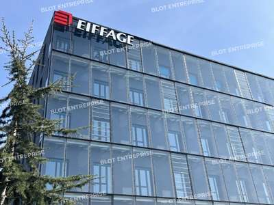 Loue bureaux 802m² à Rennes excellente visibilité