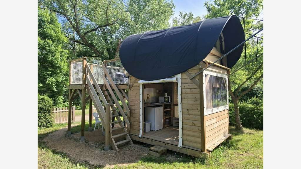 Camping fonctionnel à louer en Haute-Loire