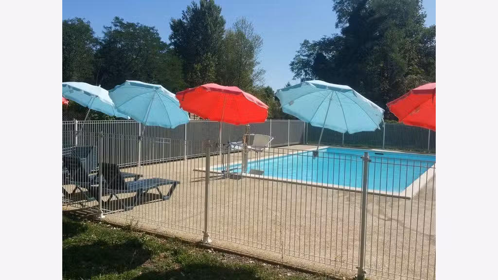 Camping fonctionnel à louer en Haute-Loire