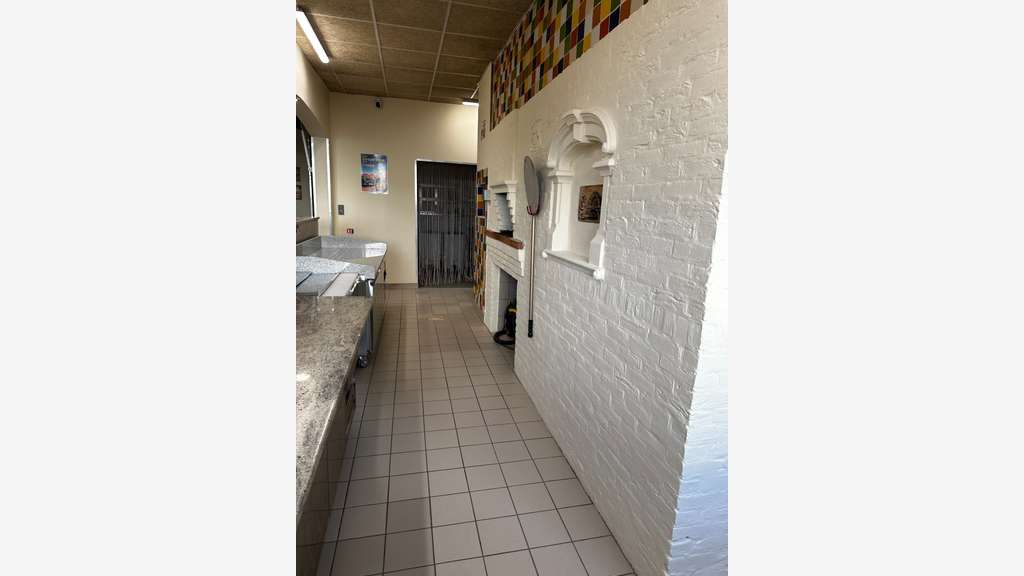 Loc gérance restaurant refait à neuf Châtellerault