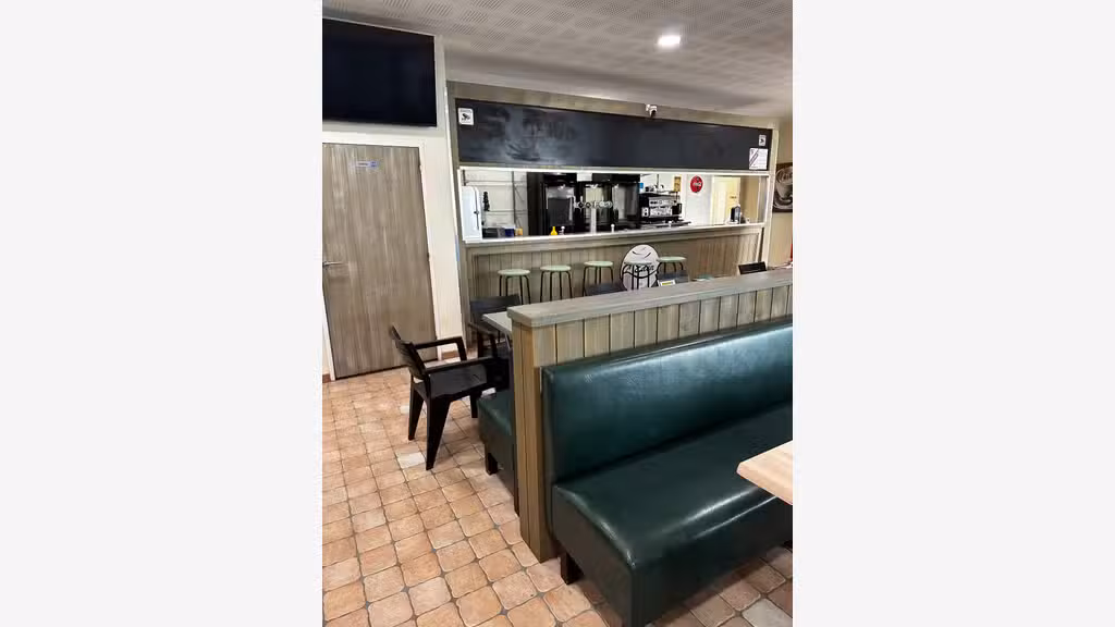 Loc gérance restaurant refait à neuf Châtellerault