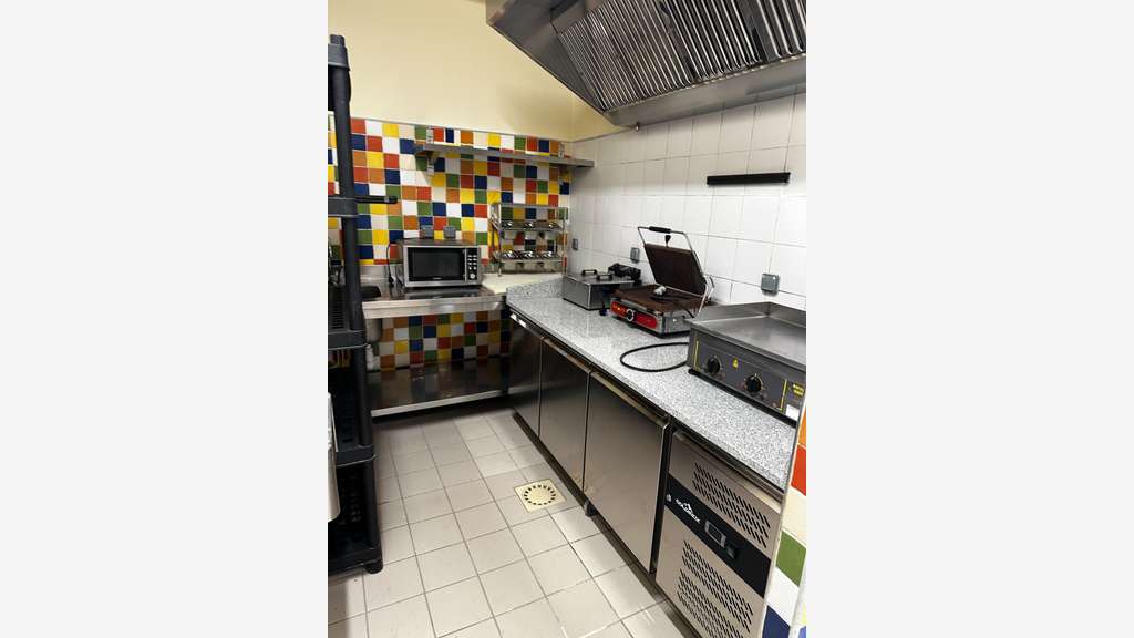 Loc gérance restaurant refait à neuf Châtellerault