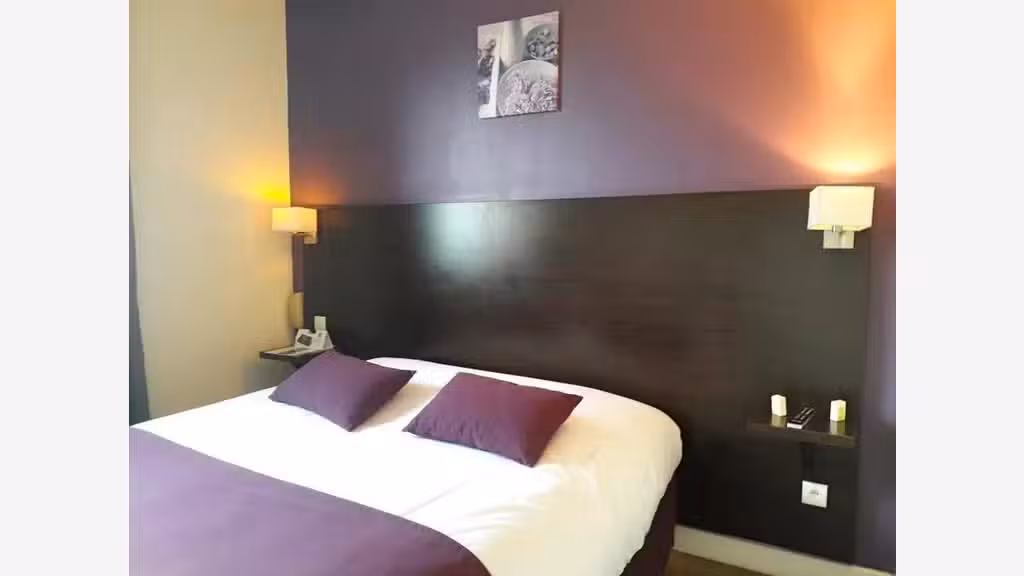 A louer charmant hôtel restaurant à Masseret 19