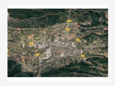 A louer local 200m² centre Brignoles 83170
