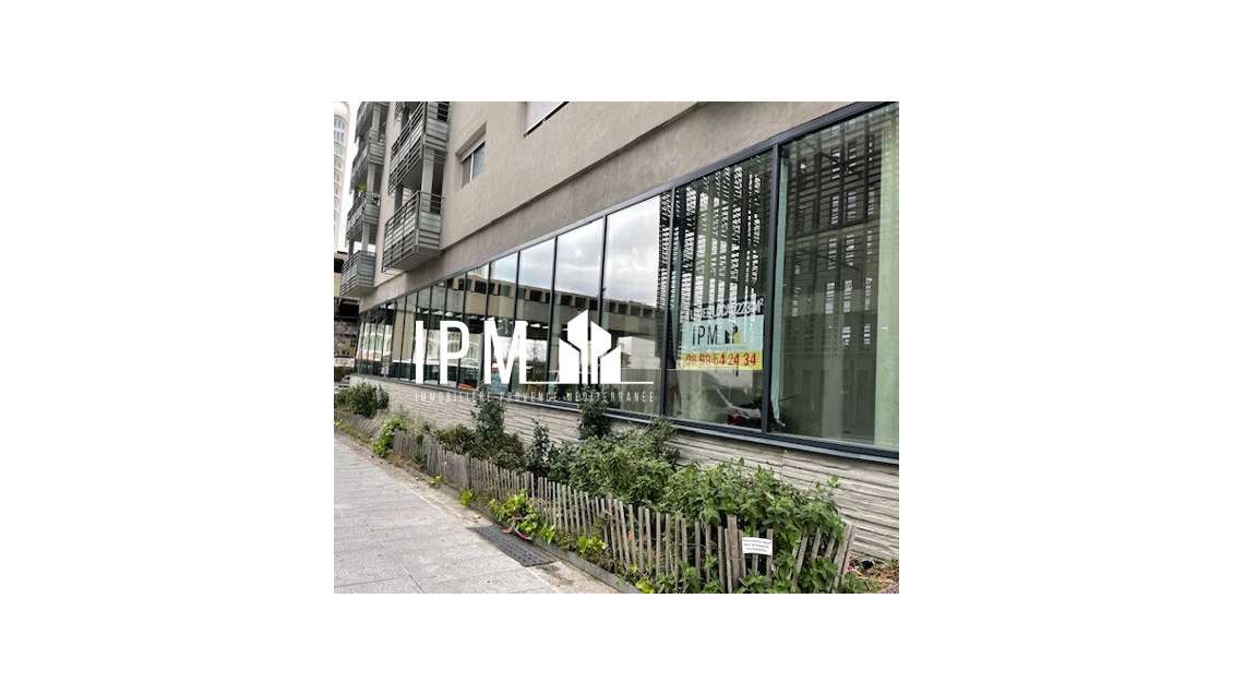 Local 223m² à louer Arenc Marseille 13002