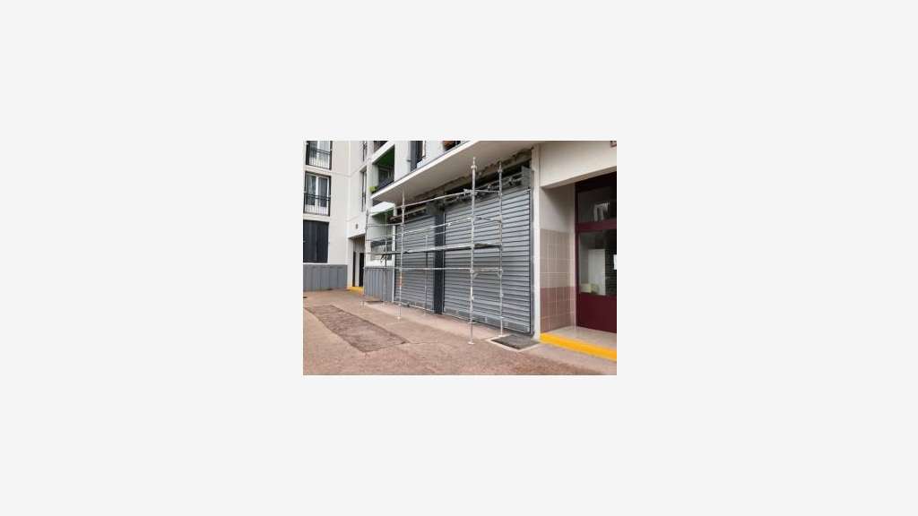 Local de 82m² à louer à Marseille St Jérome 13013