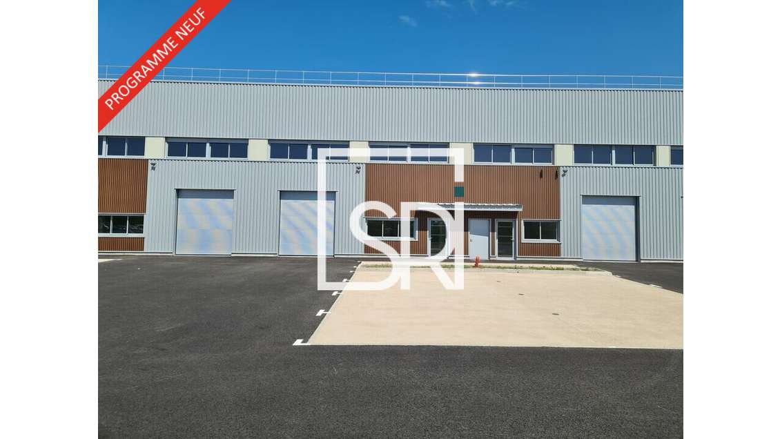 Local d'activité 3068m² à louer Cournon d'Auvergne