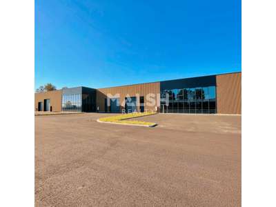 Location Locaux d'activités - Entrepôts à Ambérieux