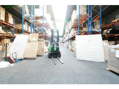 Location Locaux d'activités - Entrepôts à Genas