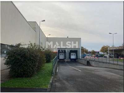 Location Locaux d'activités - Entrepôts à Vénissieux