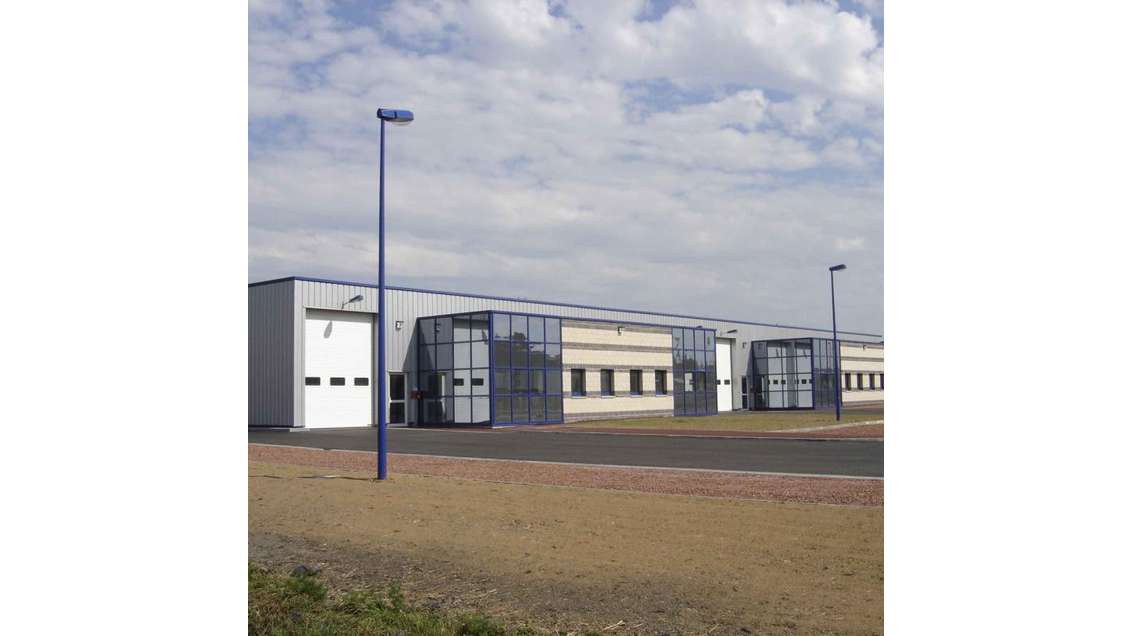 Location local d'activités 670m² à Somain