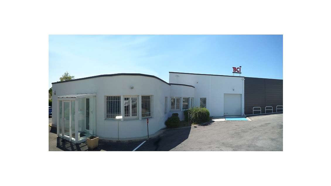 Loue local d'activités 630m² Alès, ZA des Espinaux