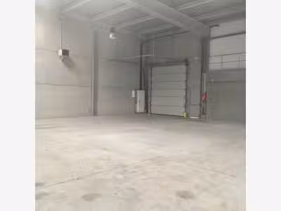 Location local d'activités 450m² à l'Est d'Amiens