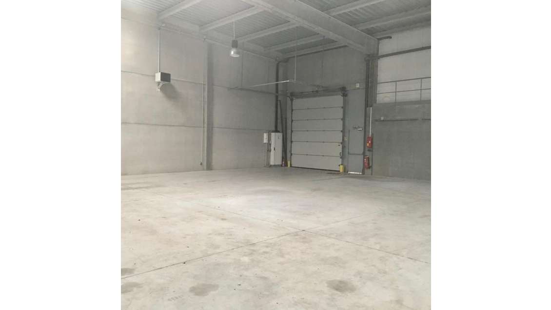Location local d'activités 450m² à l'Est d'Amiens