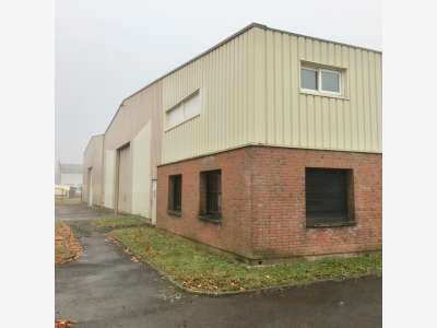 Loue local d'activités 2 286m² proche d'Amiens