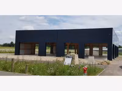 Local d'activités de 200m² à louer à Villersexel