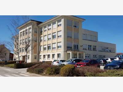 Local d'activités de 3500m² à louer à Charquemont