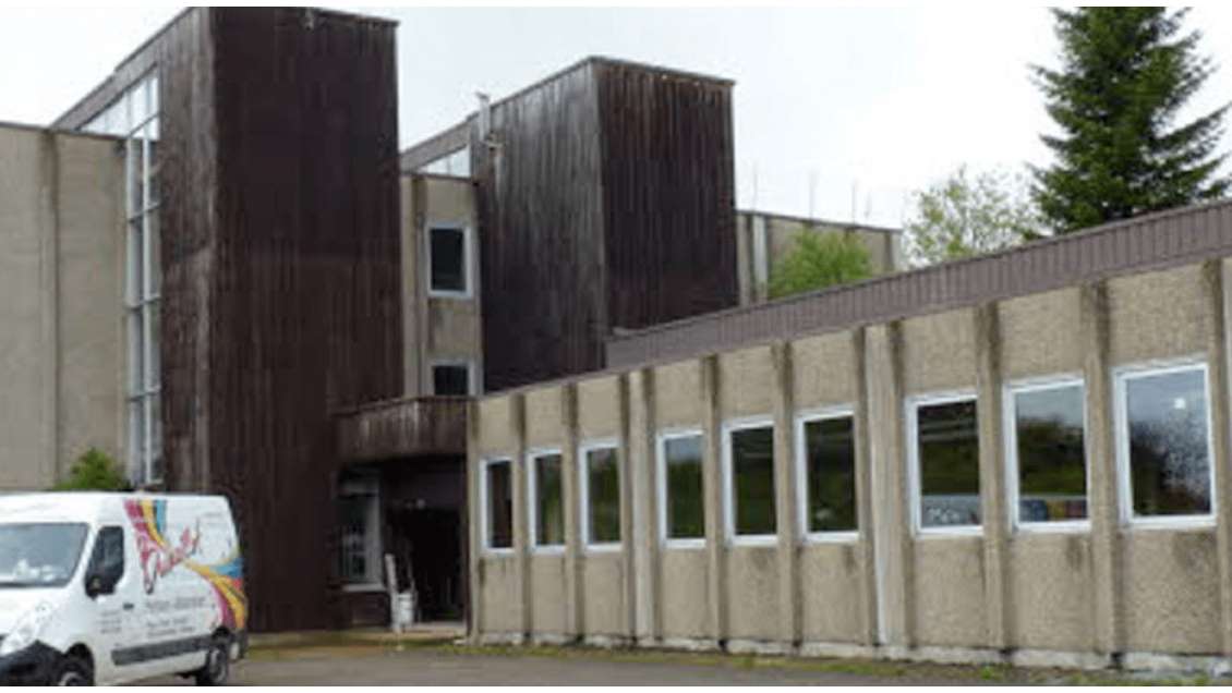 Location local 2130m² à St Laurent en Grandvaux