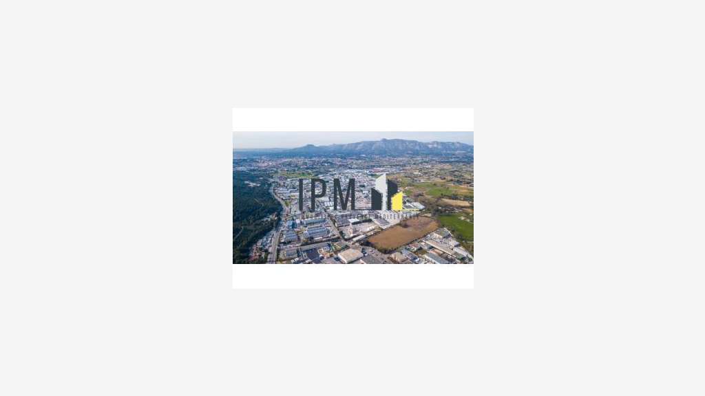 A louer local commercial 1151m² Aubagne 13400