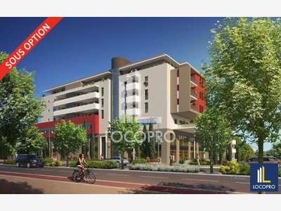 A louer local commercial 325m² Nice Saint Isidore