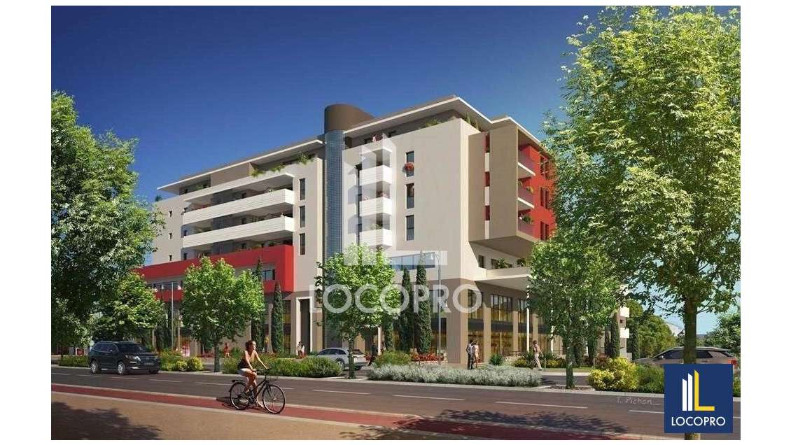 A louer local commercial 325m² Nice Saint Isidore