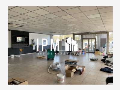 A louer local commercial 370m² Martigues Ecopolis