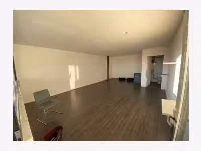 A louer local commercial 40m² Eguilles Jalassières