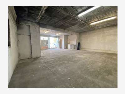 A louer local commercial de 71m² à Vitrolles ZI