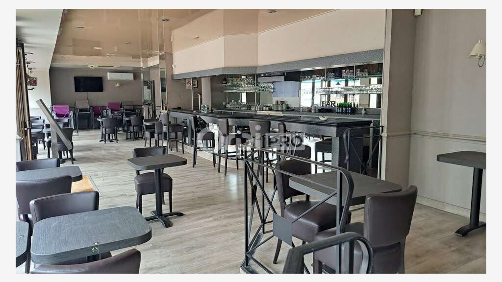 AV bar brasserie restaurant à Montluçon