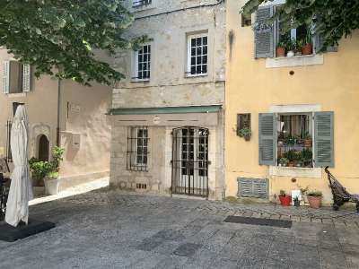 Location-gérance bar-restaurant à Vence