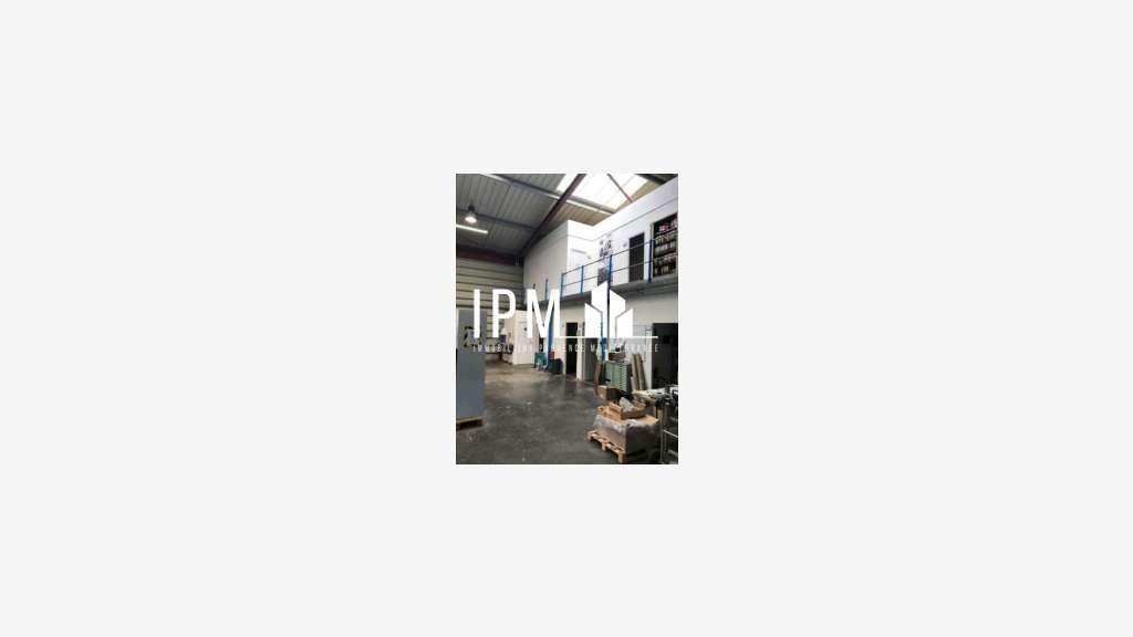 A louer local commercial de 635m² Martigues 13500