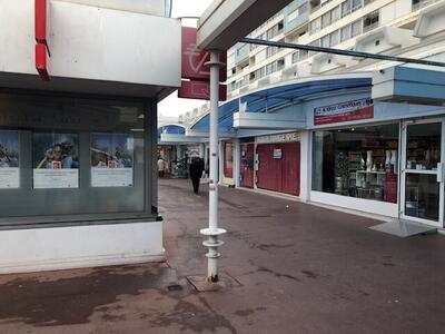 Location Locaux commerciaux - Boutiques à Niort