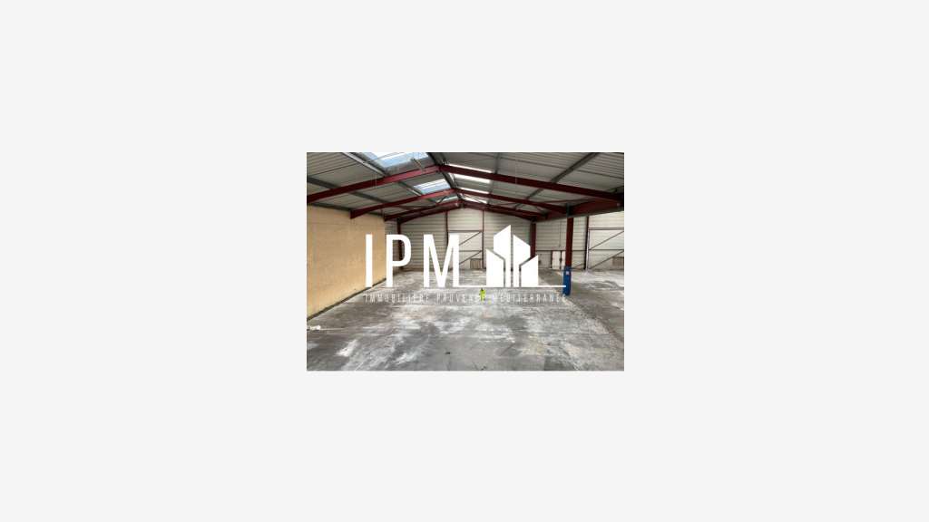 A louer local commercial 1180m² Martigues Ecopolis