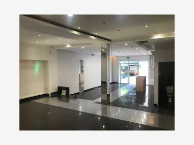 Loue local commercial de 80m² à Pointe à Pitre