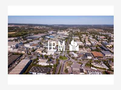 A louer local commercial de 590m² Port de Bouc