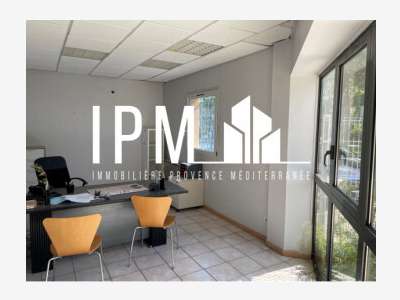A louer local d'activité de 590m² à Gémenos 13420