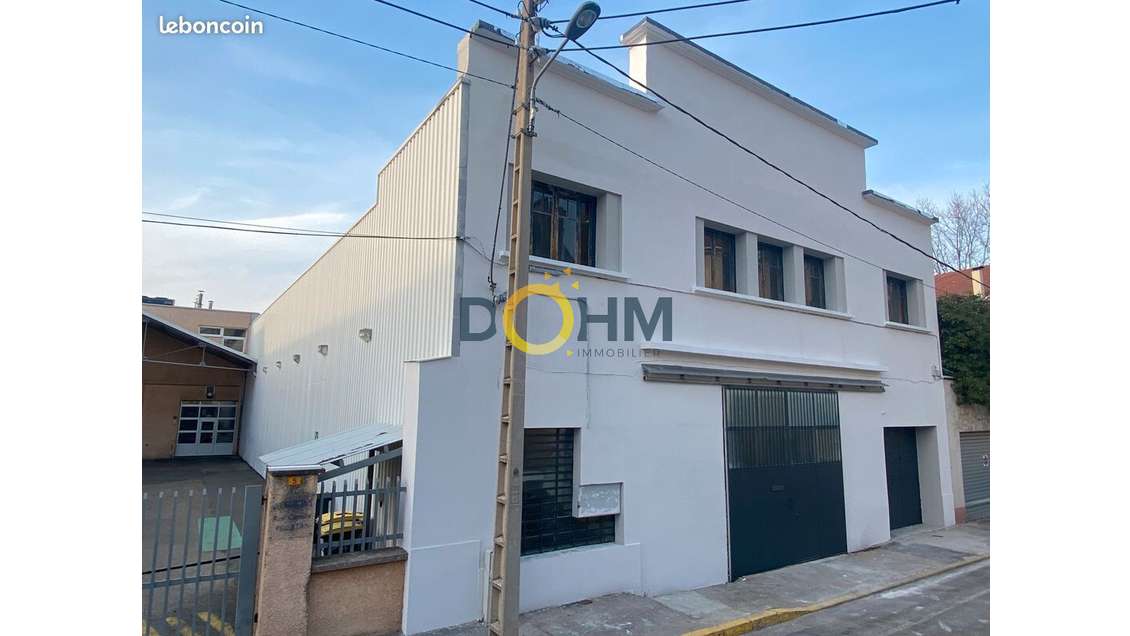 A louer local de 850m² proche de Châteaucreux