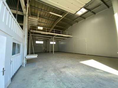 Location Locaux d'activités - Entrepôts à Gémenos