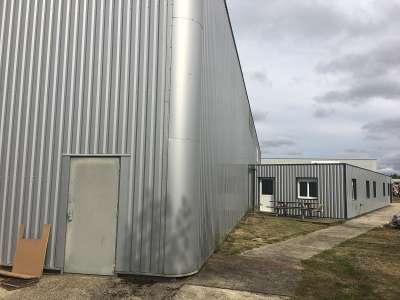 Locaux d'activité de 1 243m² à louer à Giroussens
