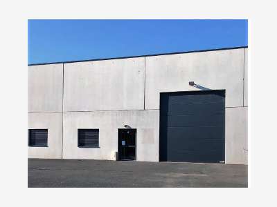 À louer locaux d'activité bureaux 300m² à Setques