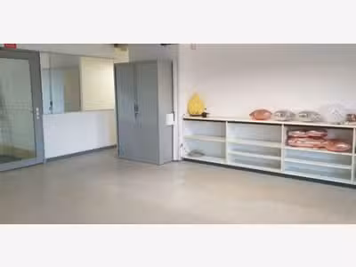 À louer locaux d'activité de 570m² à Avignon