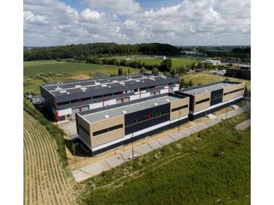 Location Locaux d'activités - Entrepôts à Famars