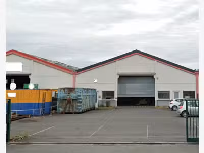 A louer locaux d'activités 865m² en ZI de Seclin 